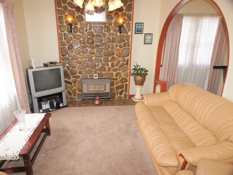 13 Pearl Street, Essendon VIC 3040