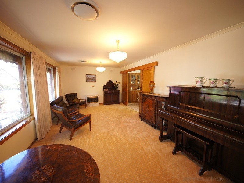 2/72 Richardson Street, Essendon VIC 3040