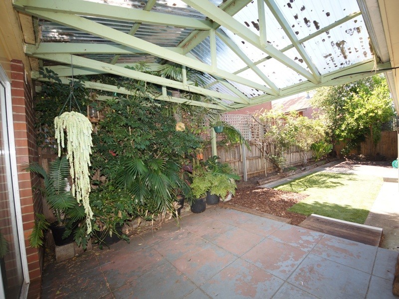 2/72 Richardson Street, Essendon VIC 3040