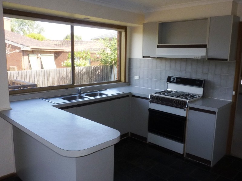 9 Venice Court, Avondale Heights VIC 3034