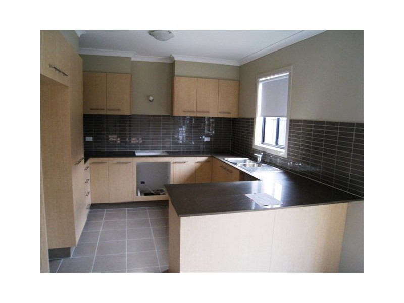 16 Sherrington Grange, Derrimut VIC 3030