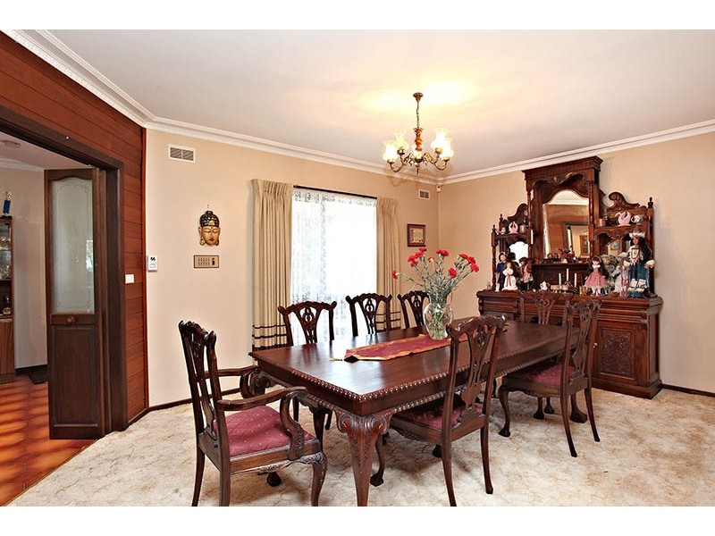 10 Broula Court, Taylors Lakes VIC 3038