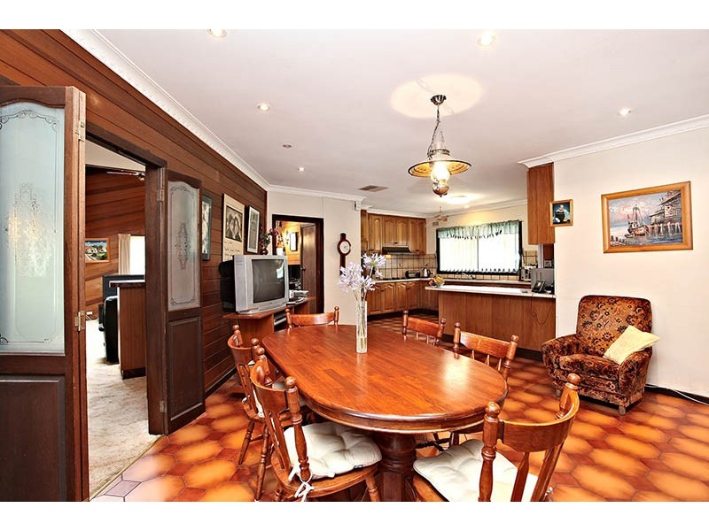 10 Broula Court, Taylors Lakes VIC 3038