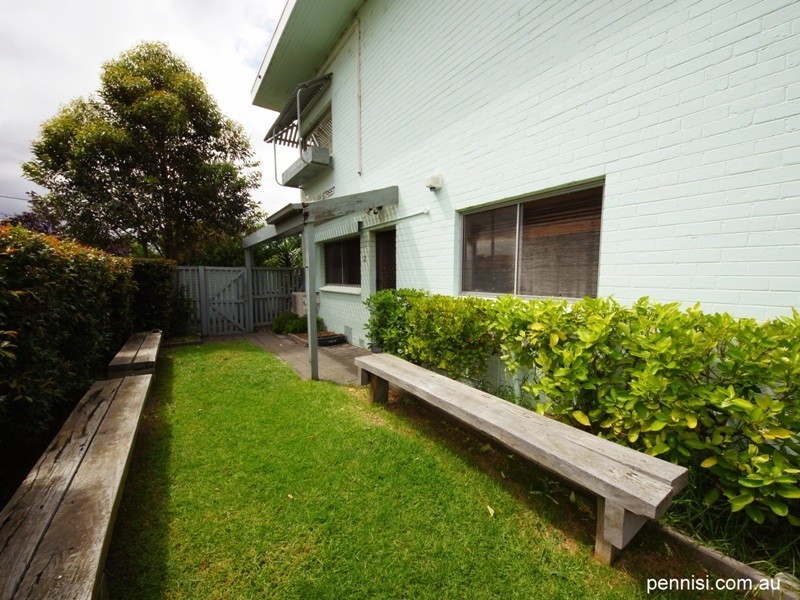 2/37 Raleigh Street, Essendon VIC 3040