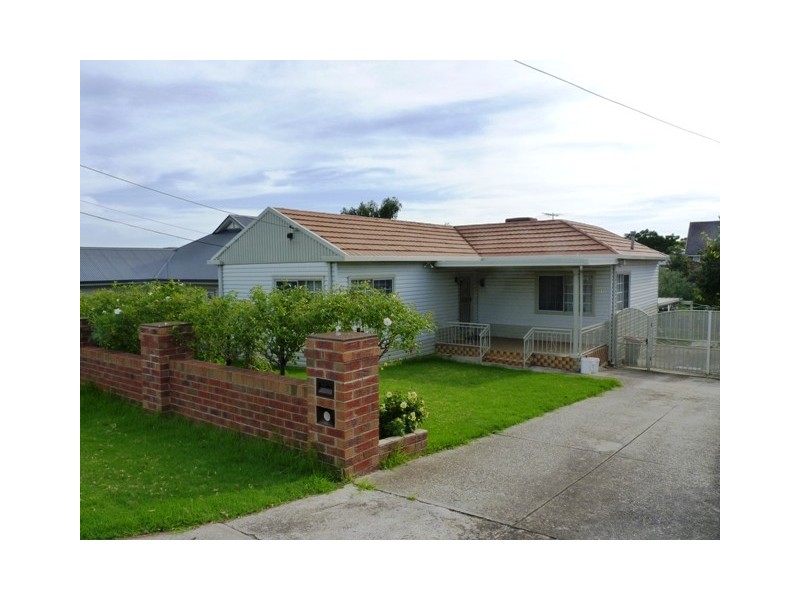 11 Hamilton Street, Niddrie VIC 3042