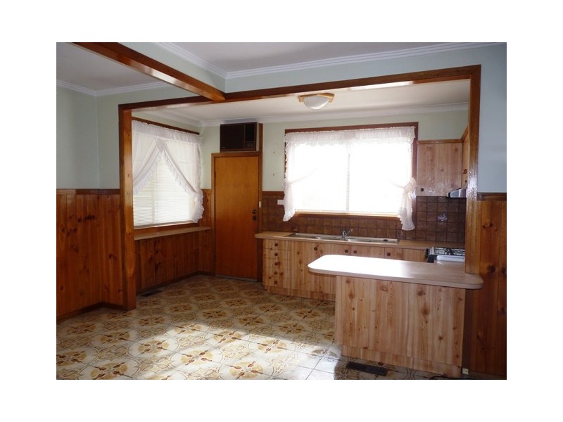 11 Hamilton Street, Niddrie VIC 3042