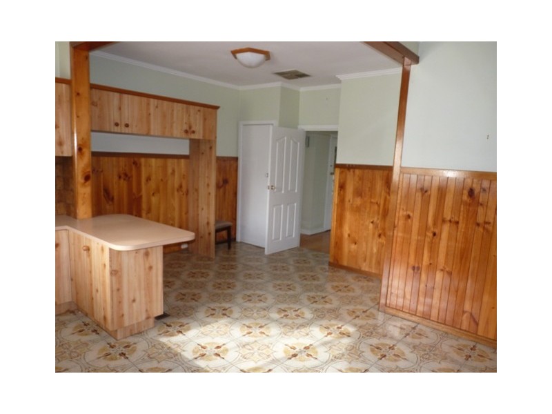 11 Hamilton Street, Niddrie VIC 3042