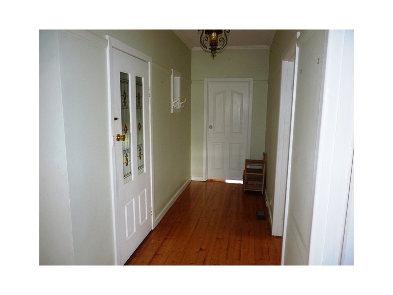 11 Hamilton Street, Niddrie VIC 3042