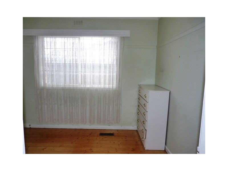 11 Hamilton Street, Niddrie VIC 3042