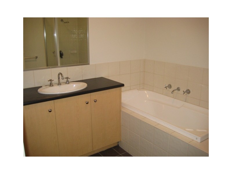 5 Seggan Circle, Gowanbrae VIC 3043