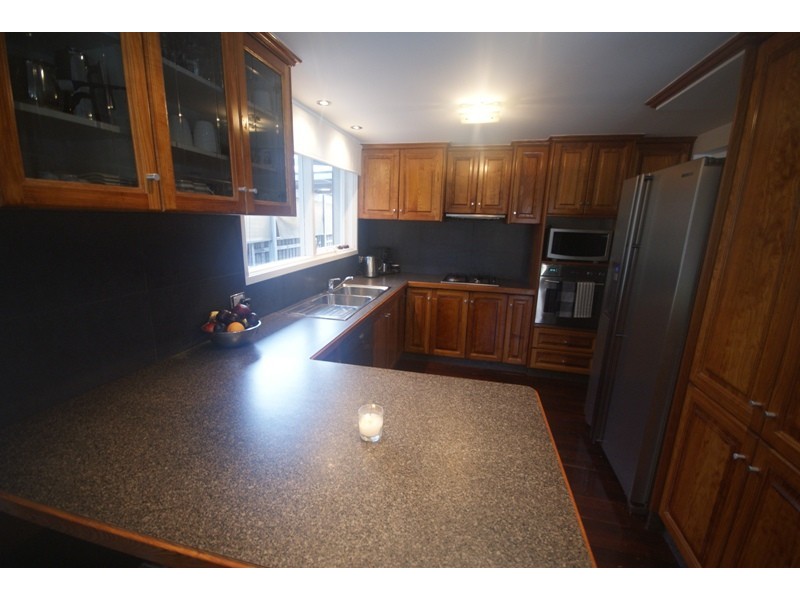 4 Embank Court, Kealba VIC 3021