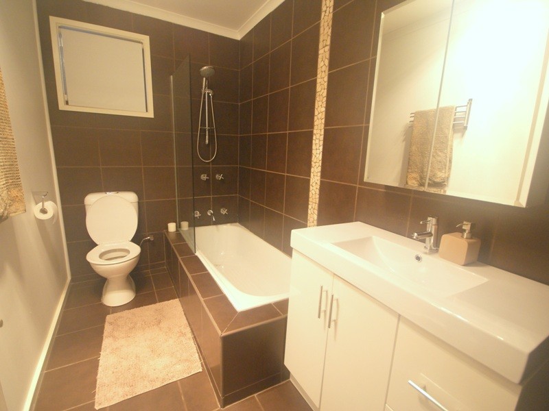 4 Embank Court, Kealba VIC 3021