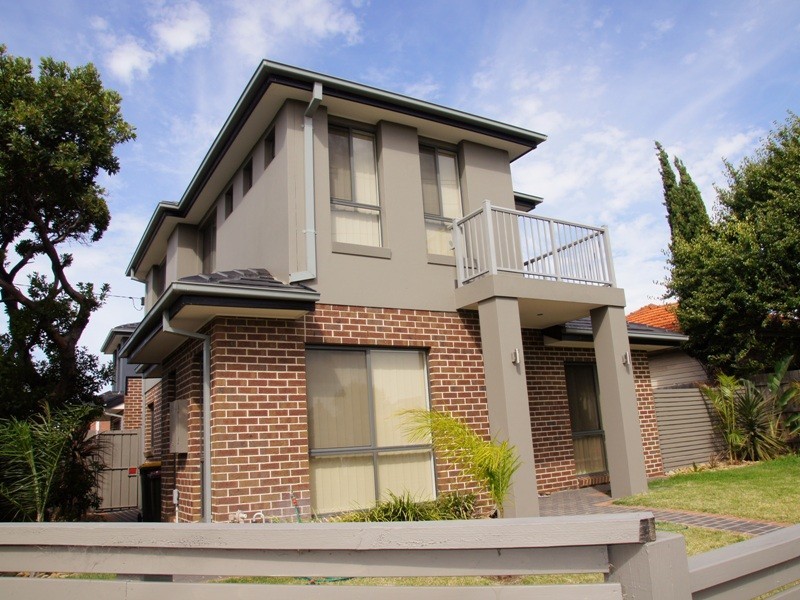327 Buckley Street, Essendon VIC 3040