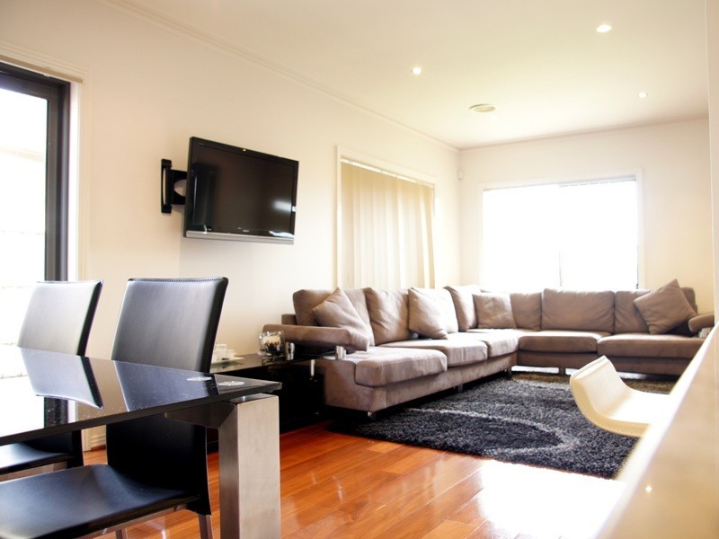 327 Buckley Street, Essendon VIC 3040