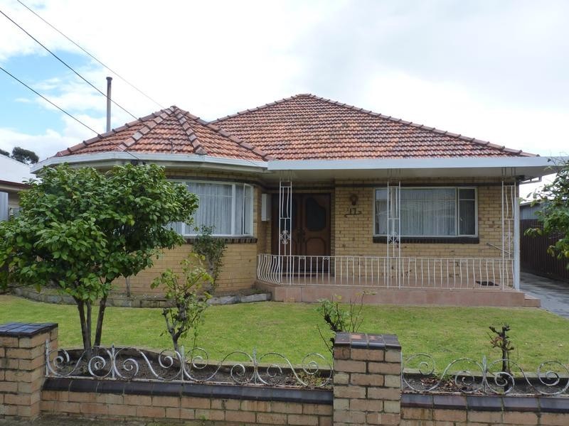 17 Sturt Street, Sunshine VIC 3020