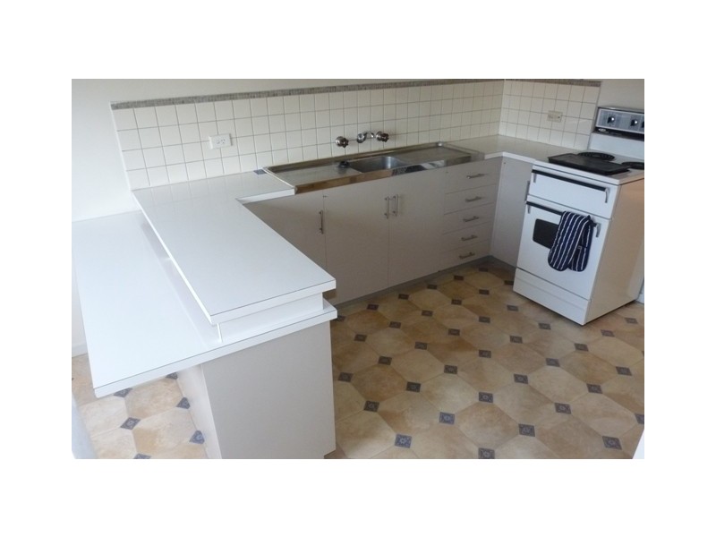 6/2 Balmoral Street, Essendon VIC 3040