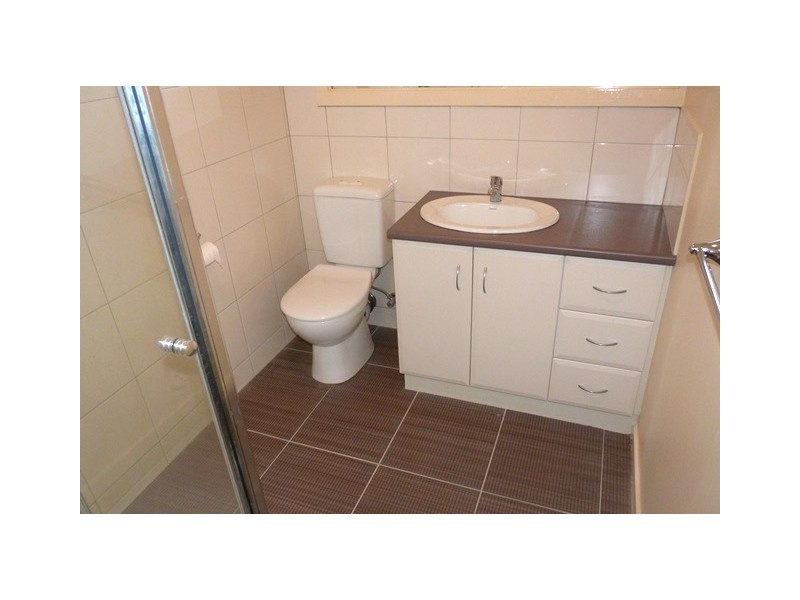 6/2 Balmoral Street, Essendon VIC 3040