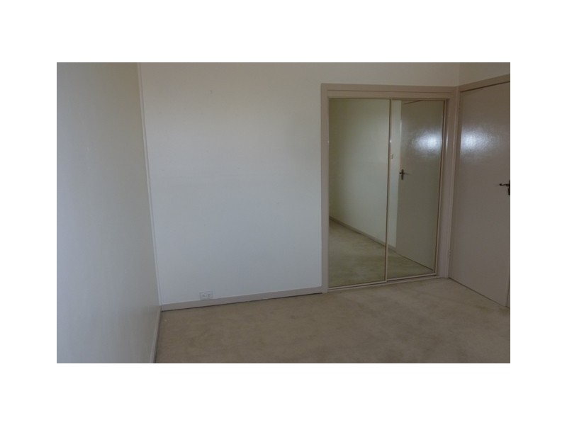 6/2 Balmoral Street, Essendon VIC 3040