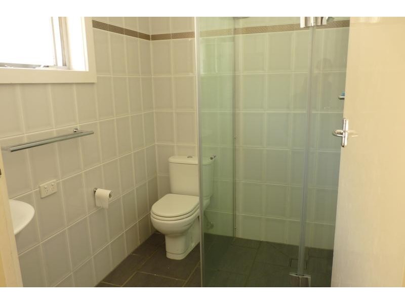 9/10 Separation Street, Fairfield VIC 3078