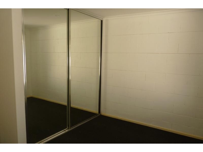 9/10 Separation Street, Fairfield VIC 3078