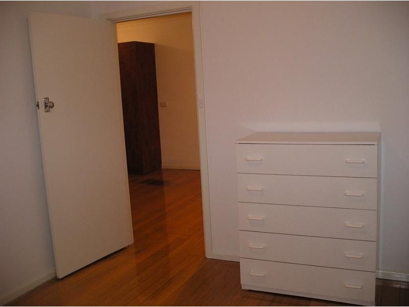 8/92 Kerferd Street, Essendon VIC 3040