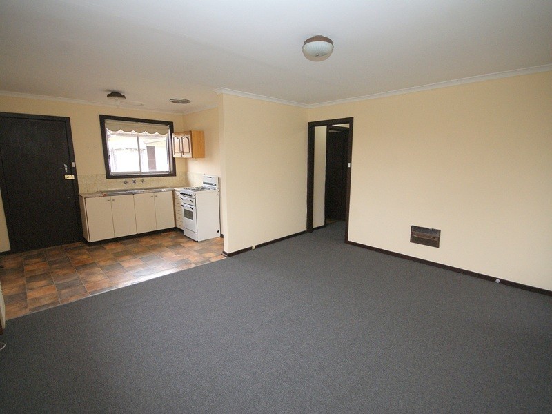 1/12 Clarendon Parade, West Footscray VIC 3012