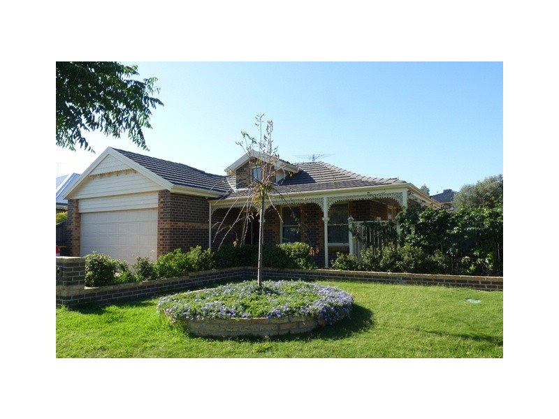 4 Wonga Place, Gowanbrae VIC 3043