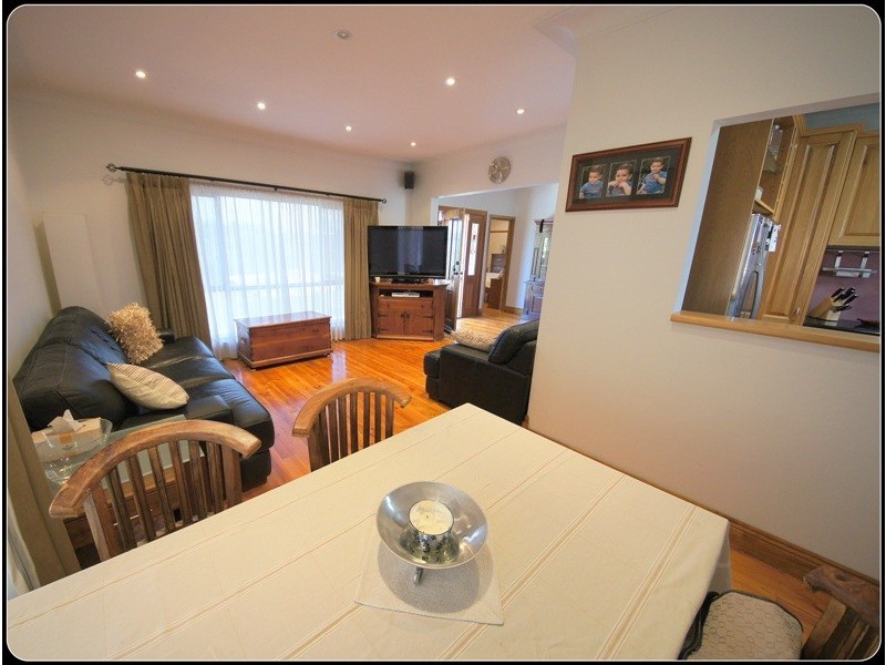 10 Spring Street, Niddrie VIC 3042