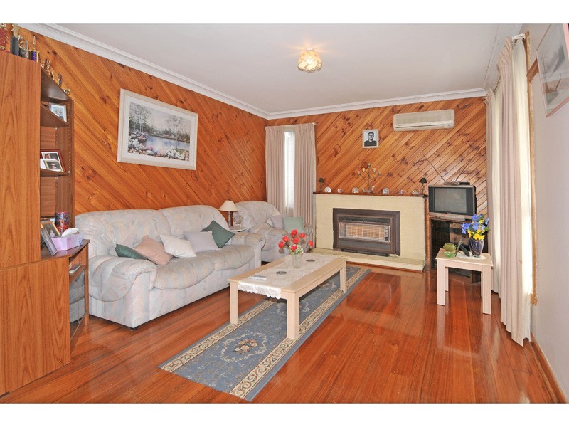 75 Hubert Avenue, Glenroy VIC 3046