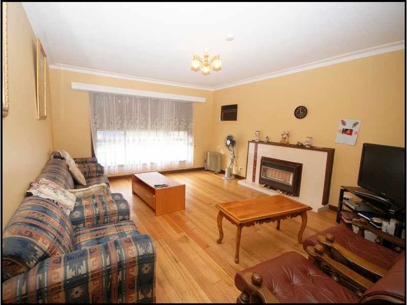 1/121 Fox Street, St Albans VIC 3021