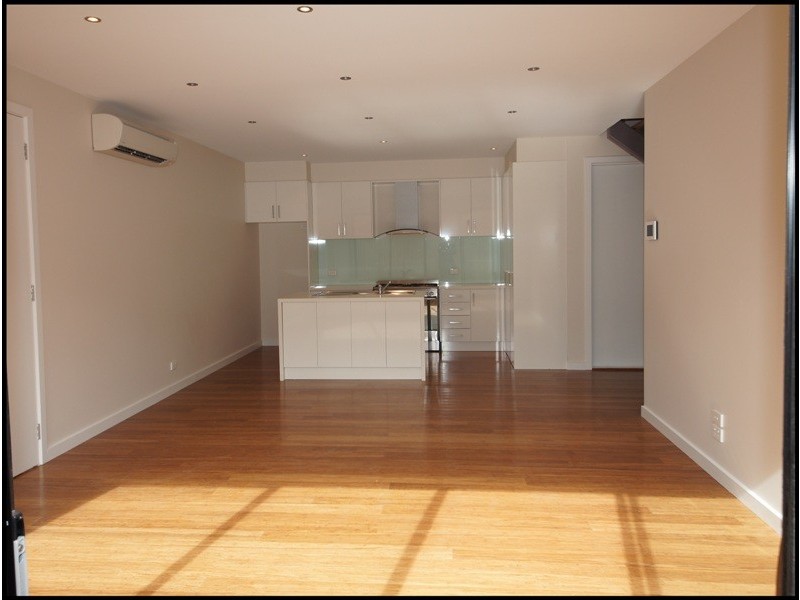 8B Huntly Street, Moonee Ponds VIC 3039