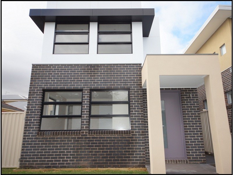 8B Huntly Street, Moonee Ponds VIC 3039