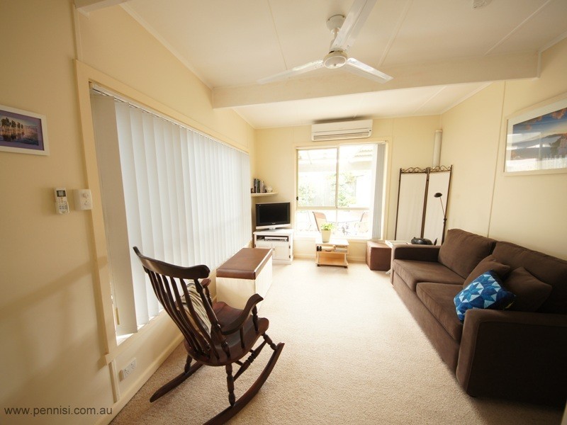 18 Albert Street, Oak Park VIC 3046