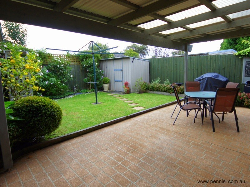 18 Albert Street, Oak Park VIC 3046