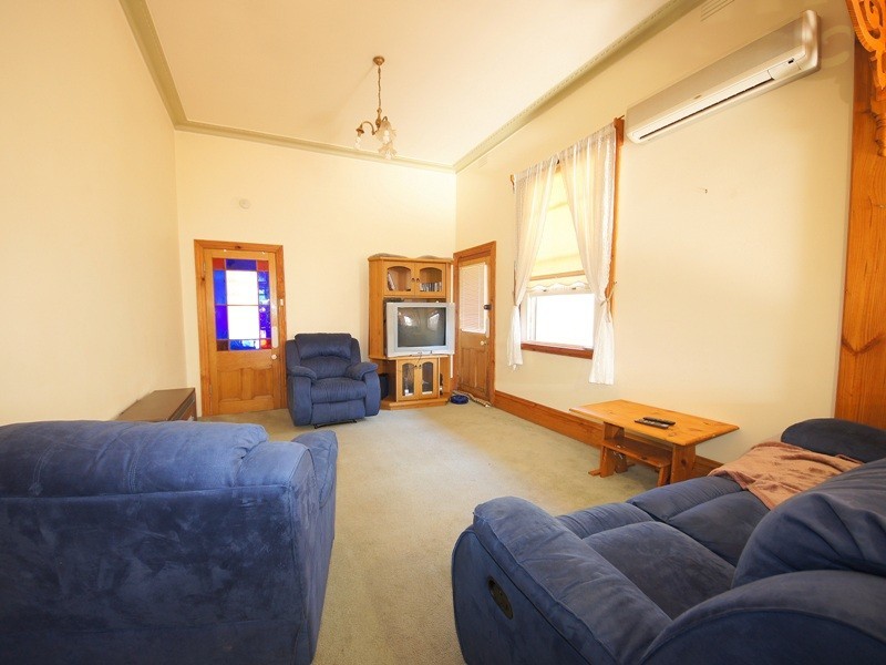 90 Athol Street, Moonee Ponds VIC 3039