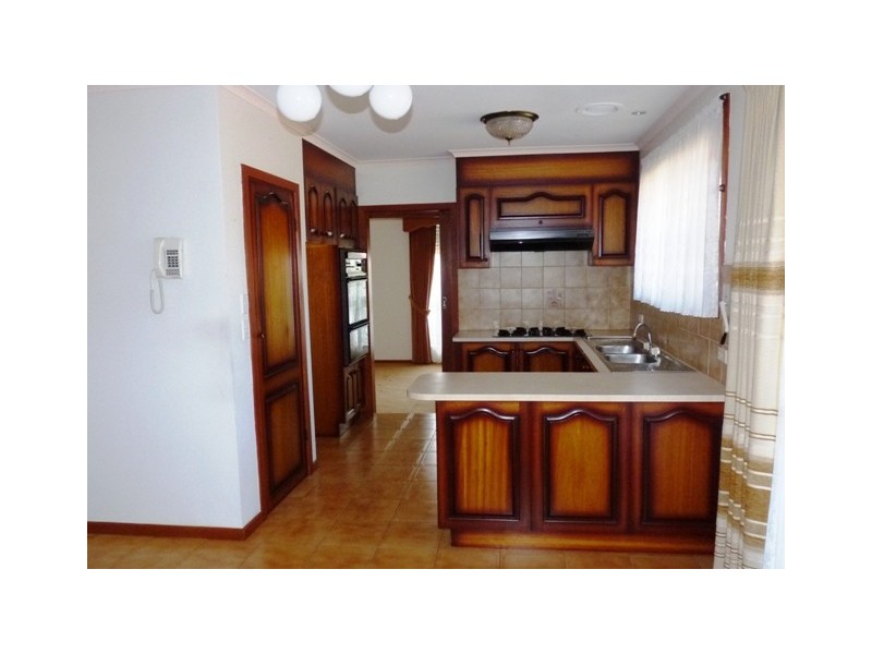 1 Carolyn Court, Keilor Park VIC 3042