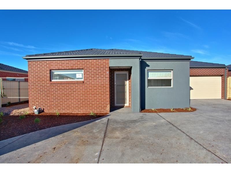 1/4 Anastasia Court, Hillside VIC 3037