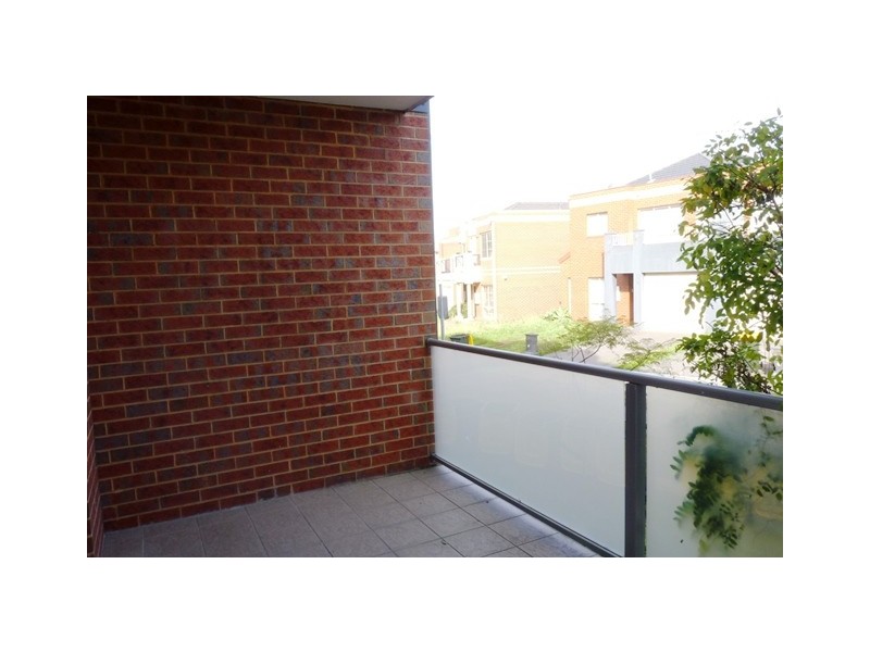 6/2 Newmarket Way, Flemington VIC 3031