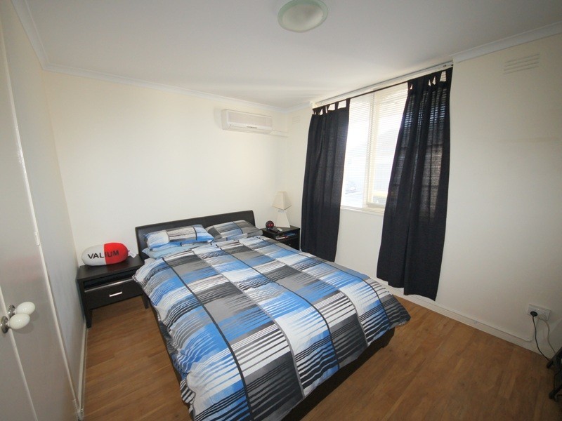 2/17 Callander Road, Pascoe Vale VIC 3044