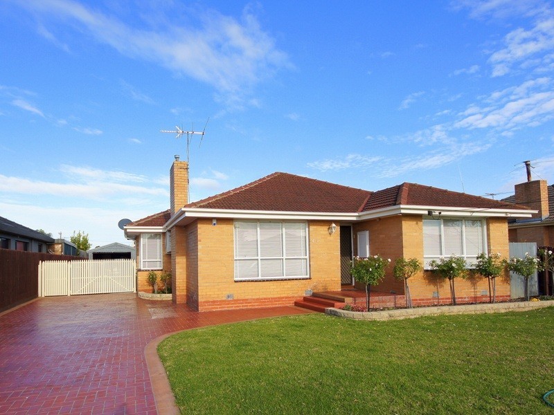 61 Noga Avenue, Keilor East VIC 3033