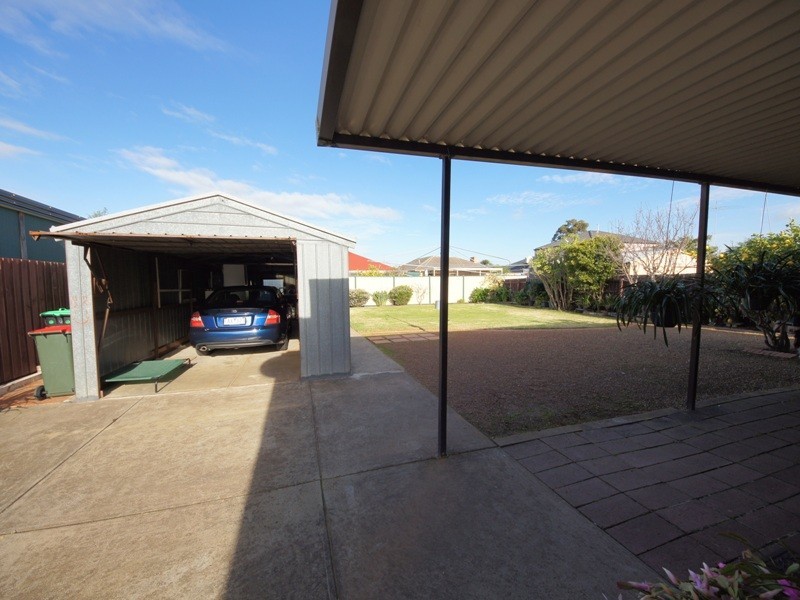 61 Noga Avenue, Keilor East VIC 3033