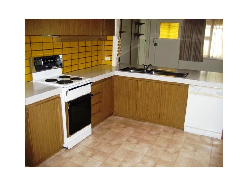 27 Langton Street, Glenroy VIC 3046