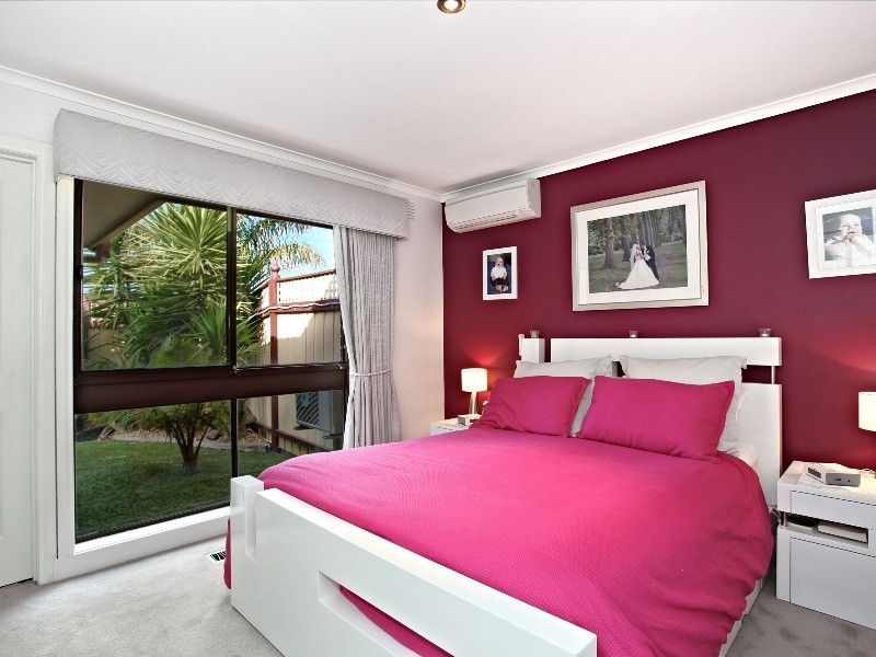 8 Bundeena Avenue, Kealba VIC 3021