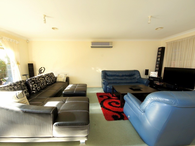 3/38 Antonie Avenue, Delahey VIC 3037