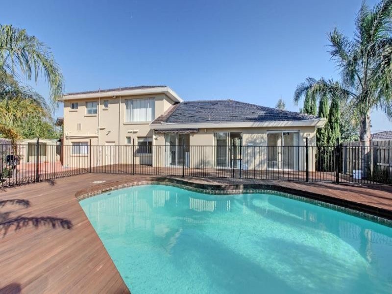 1 Avon Court, Keilor VIC 3036
