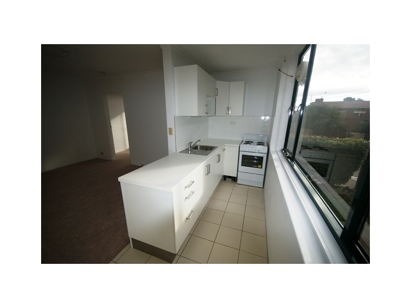 2/106 Ascot Vale Road, Flemington VIC 3031