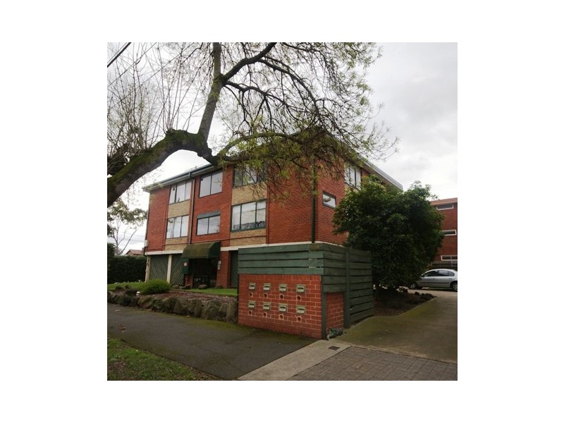 2/106 Ascot Vale Road, Flemington VIC 3031