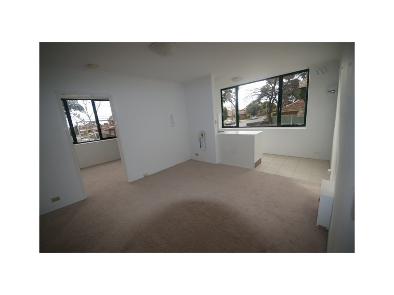 2/106 Ascot Vale Road, Flemington VIC 3031