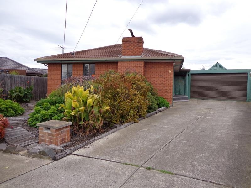 9 Lucas Court, Gladstone Park VIC 3043