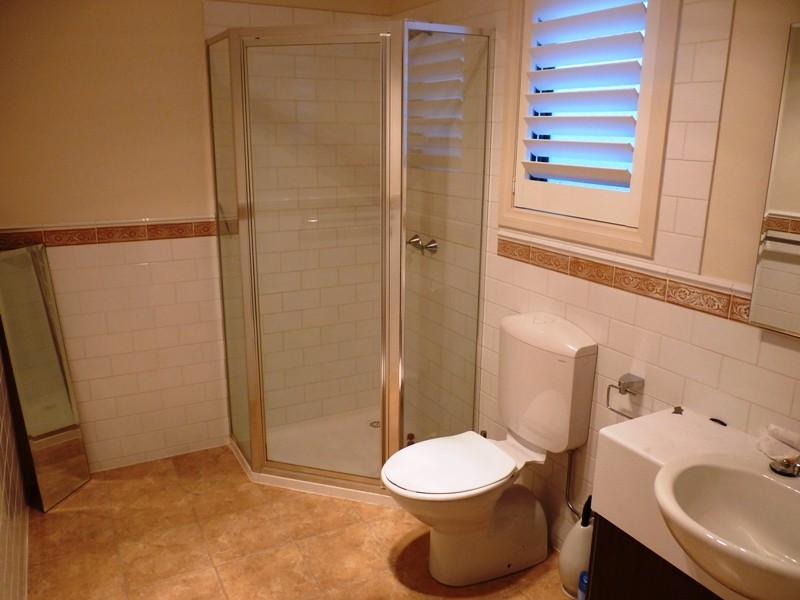 2/27 Watt Avenue, Oak Park VIC 3046